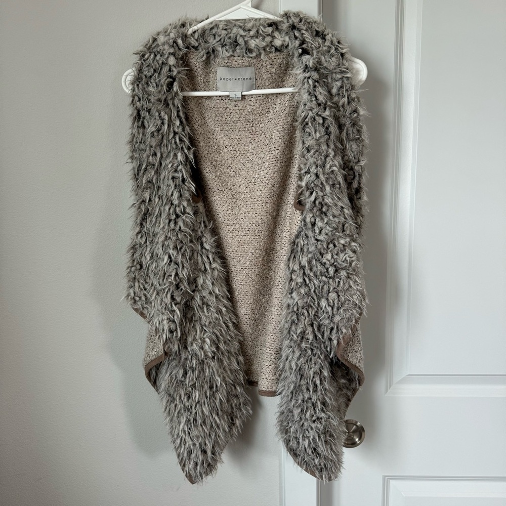 Paper Crane Tan and Brown Sherpa Draped Vest Size Small Buckle Pockets Fall - Picture 2 of 14